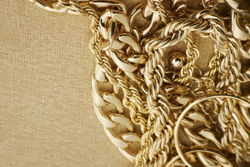 A Golden Deception: A Wake-Up Call for Pawnshop Security in Singapore gold jewelry